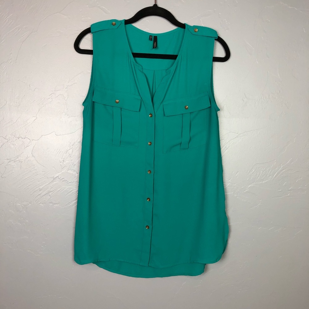 Maurice’s sleeveless blouse size M